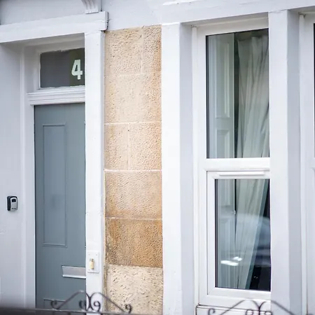 3br Next To Stadium Near Airport Sleeps 7 Edimburgo