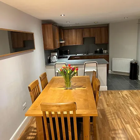 Beautiful Church Conversion, Apartmán