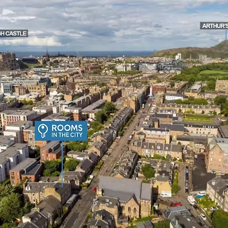 Πανσιόν Frederick Douglass - In The