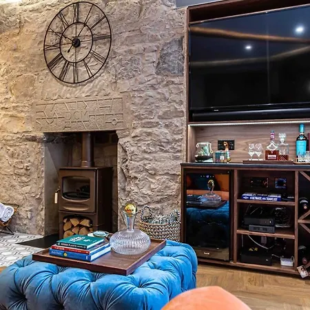 Canon Cave エディンバラ