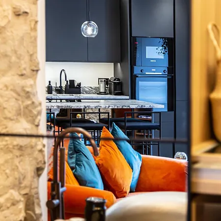 Canon Cave * エディンバラ