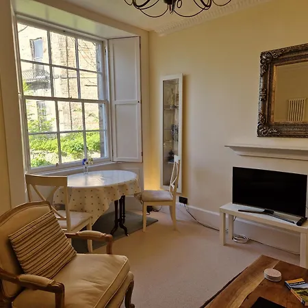 Joivy Gorgeous Georgian Flat In New Town * Edinburgh