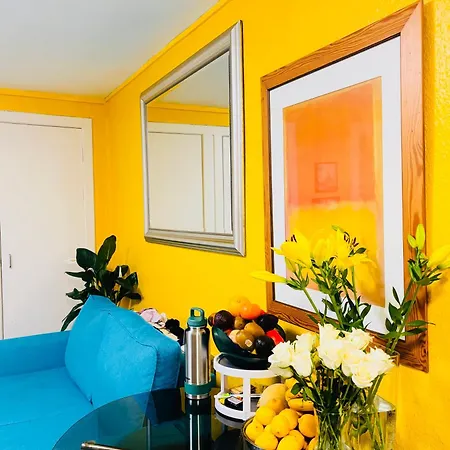 Entire Flat In Close To Center Apartment *