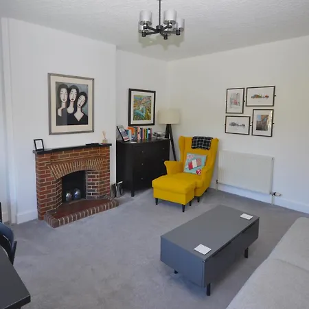 Semesterbostad Cosy 2 Bed With Garden And Free Parking Edinburg