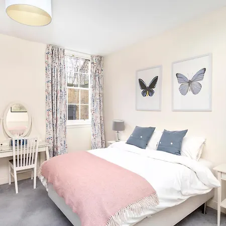 شقة Charming With 2-bathroom And Private Entrance *