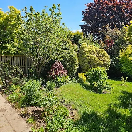 The Robin House In Ravelston * Эдинбург