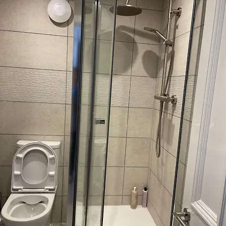 Guest house Kingston 3*