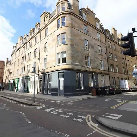 Lovely 2-bed In *