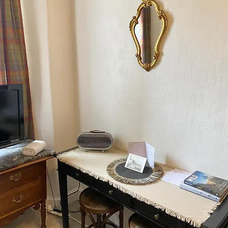 1 Bed Flat Near Castle 爱丁堡