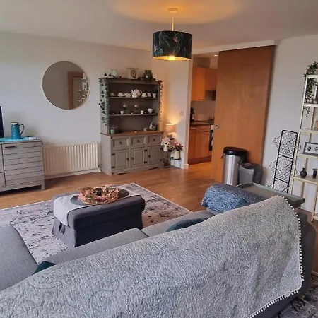 Thistle & Tide Apartment