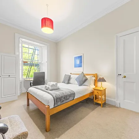 Hope Park 3 Bedroom - * Edinburgh