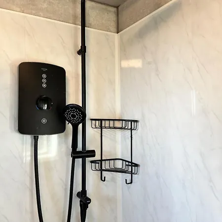 Self-contained Ground Level With Hill View Apartamento *