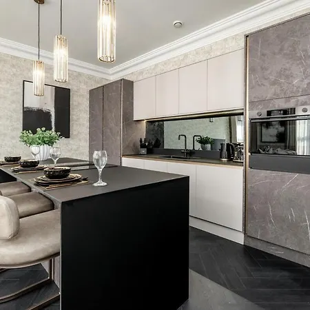 Luxury Centre Retreat - Lux Bath - Romantic Apartment *