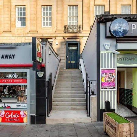 Apartment Luxury Old Town With Private Jacuzzi Edinburgh