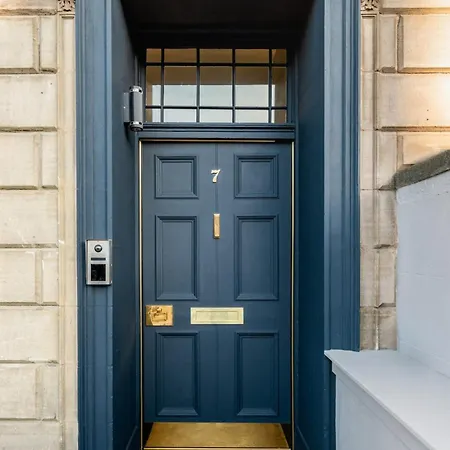 Luxury Old Town With Private Jacuzzi Apartment Edinburgh