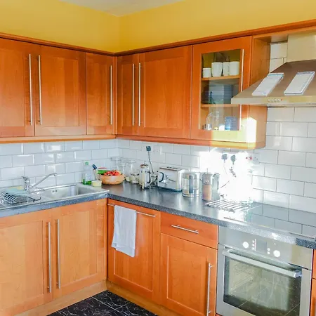 Sophisticated In Centre