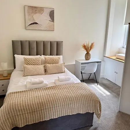 Stylish 3 Bed New Town - Traquair *