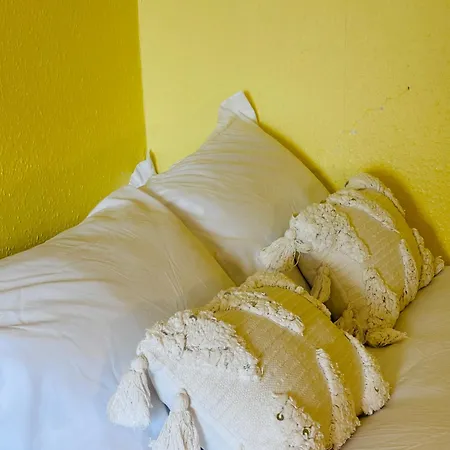 Apartment Entire Flat In Edinburgh, Center *