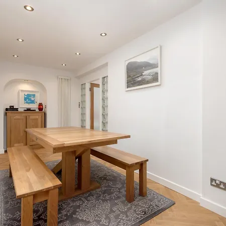 The York Place * Edinburgh