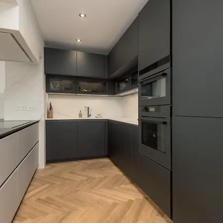 The York Place * Edinburgh