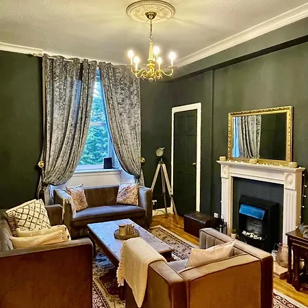 Glamours Stylish Victorian Near Centre إدنبرة