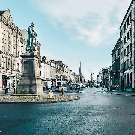 Lägenhet Edinburgh Apartment In The Heart Of The City Edinburgh Castle On Your Door Step