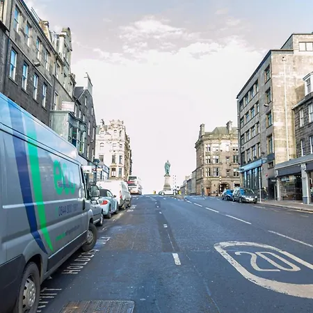 Lägenhet Edinburgh Apartment In The Heart Of The City Edinburgh Castle On Your Door Step *