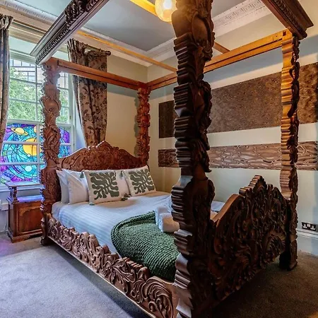 Апартаменты Craig S Lair Boho Jungle Эдинбург