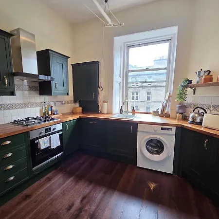 Montgomery Mews In Leith * Edinburgh
