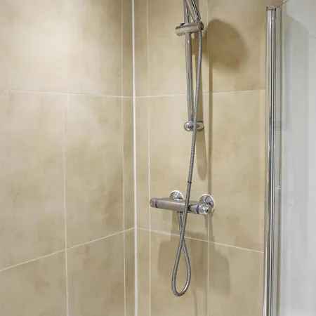 Апартаменты Bright Spacious 2 Bedroom In Stockbridge *