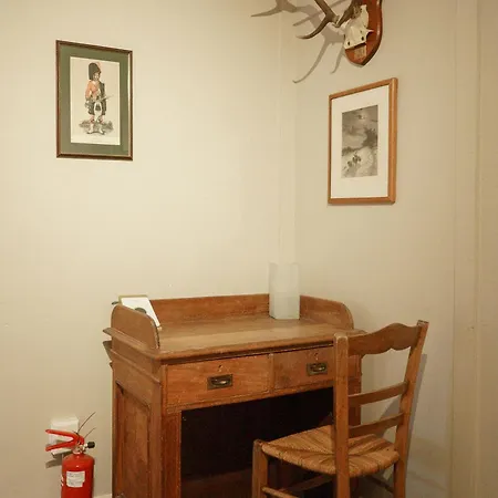 Bright Spacious 2 Bedroom In Stockbridge * Эдинбург