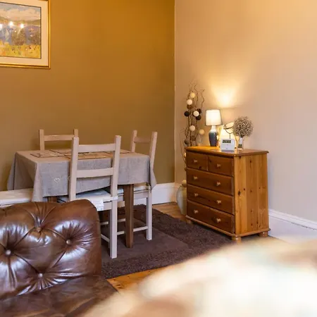 Apartman Bright 1 Bedroom Near Centre *