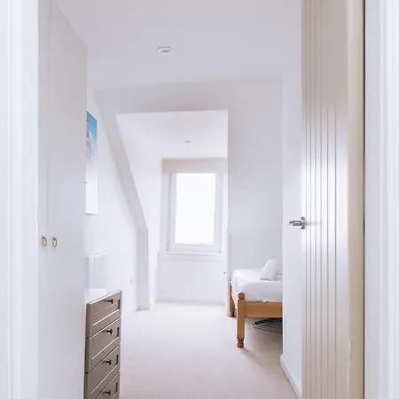 & Modern 2bd Flat - Apartamento Edimburgo