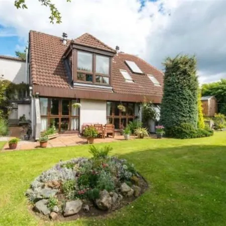 Whole House Let For Dp World Tour, Overlooking Bruntsfield Links 18th Fairway, 30 Min Drive From The Renaissance Club Edinburgh