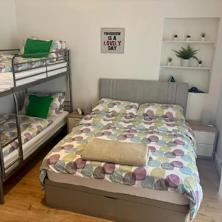 爱丁堡中央公寓 *