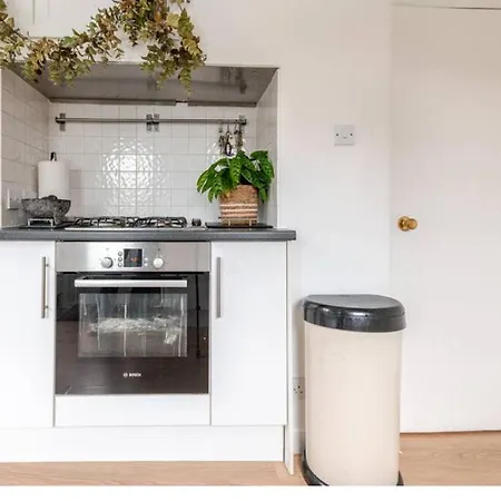 Wonderwall - Huge Garden In Luxury House - Free Parking אדינבורו
