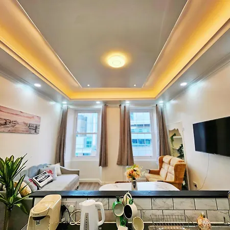 Urban Oasis Apartman