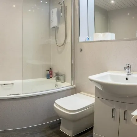 Large Flat In F2 With Mountain View Daire *