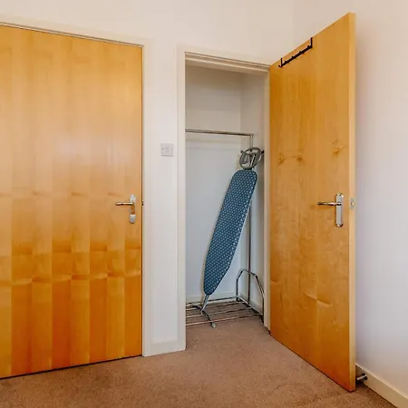 Charming 3-bed Free Parking West End Apartment Edinburgh
