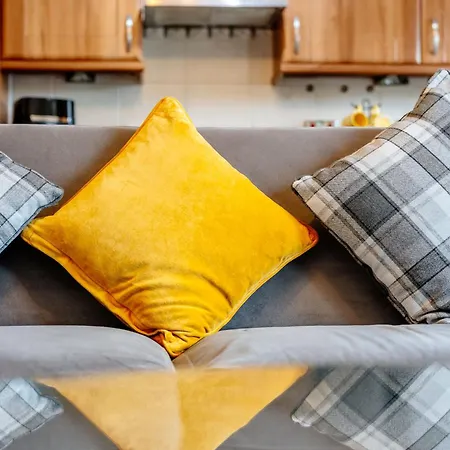 Διαμέρισμα Charming 3-bed Free Parking West End *