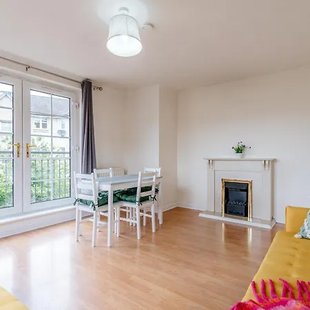 Chic 2-bed Near Centre * Edinburgh