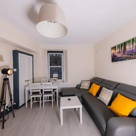 Central Edinburgh Apartment By The Castle * Edimburgo