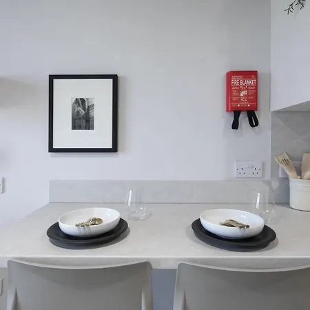 Appartement Modern With Kitchen & Ensuite In