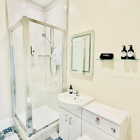 Scot Townhouse 4*
