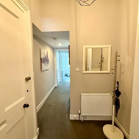 New Town Luxury 1 Bed Daire