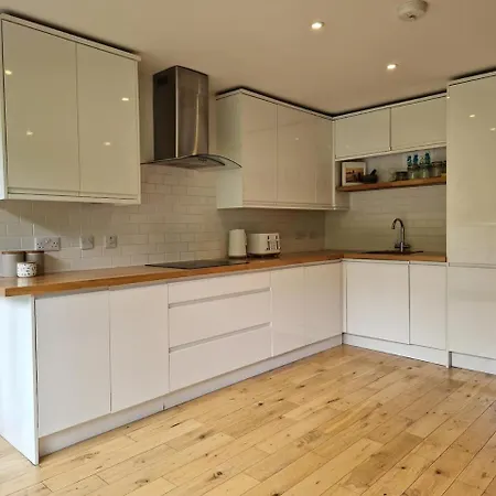 Apartament Bright 2 Bedroom Flat Edinburgh