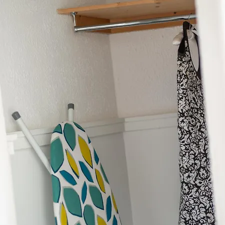 Cosy 2-bedroom Flat Close To Centre