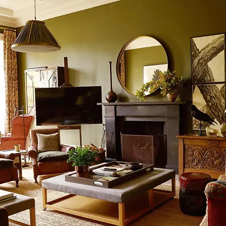 Elegant Georgian Retreat With Views Of Arthurs Seat *