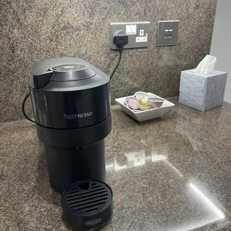 Entire Victorian House 2br - 4 Guests