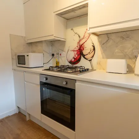 Callums Place In Near Portobello דירה *